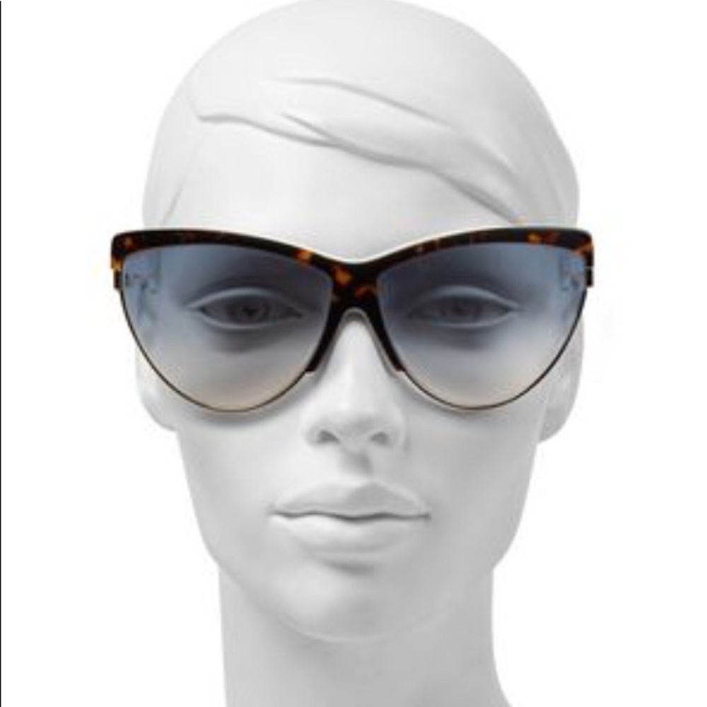 Victoria Beckham Cat Eye Tortoiseshell Sunglasses - Picture 3 of 8